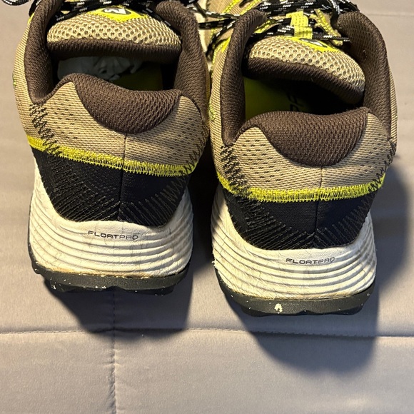 Merrell - Picture 2 of 14